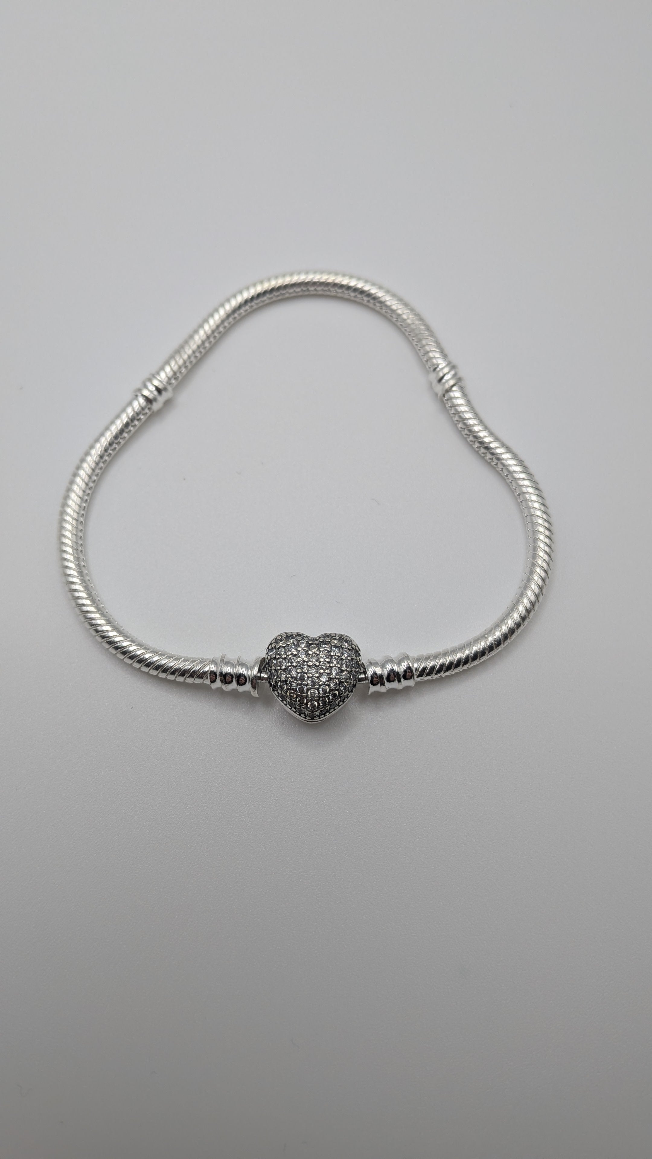 LovRing Moments sparkling Heart claps Snake chain charm bracelet