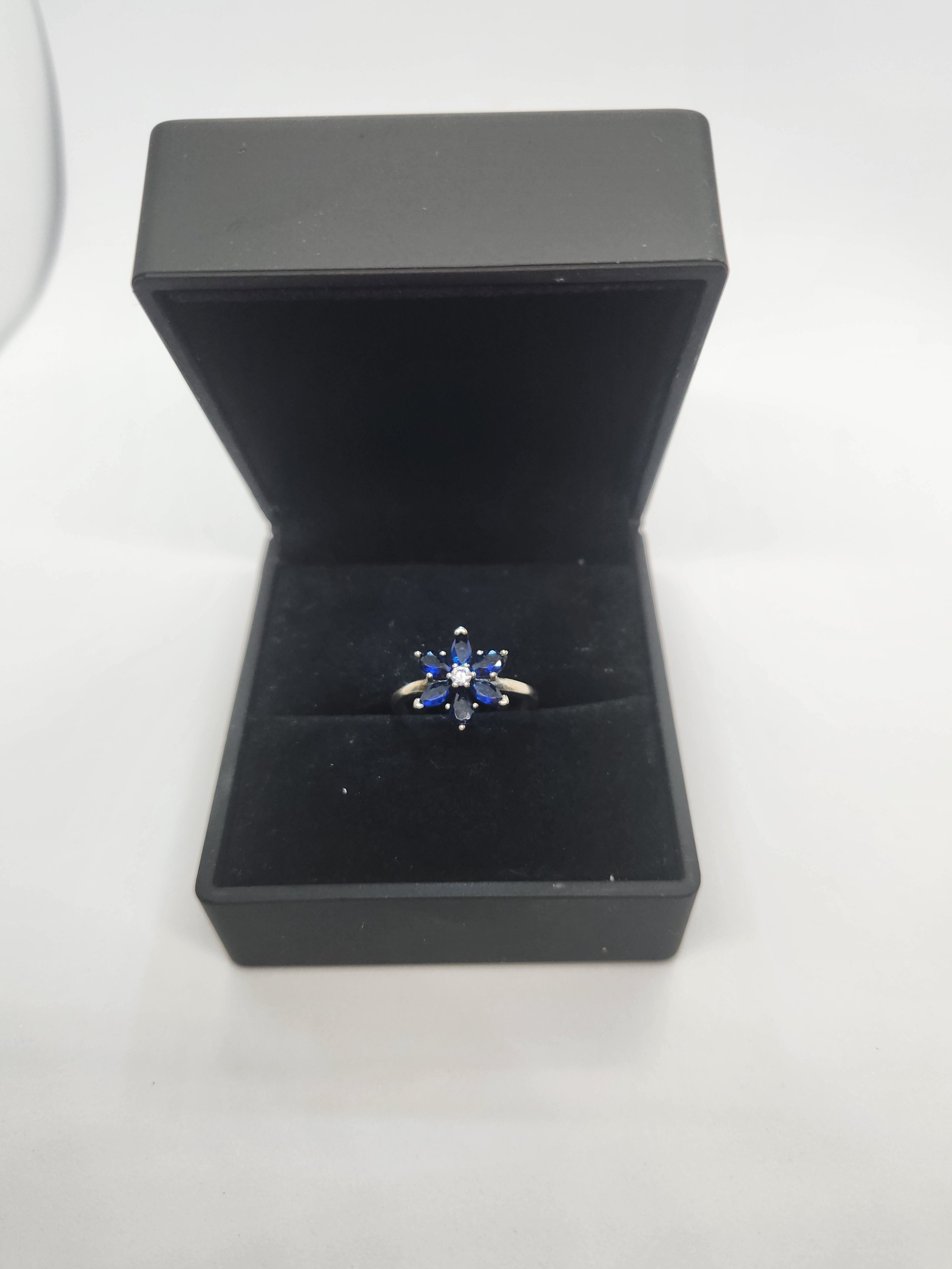 Floral Elegance Sterling Silver Gemstone Ring