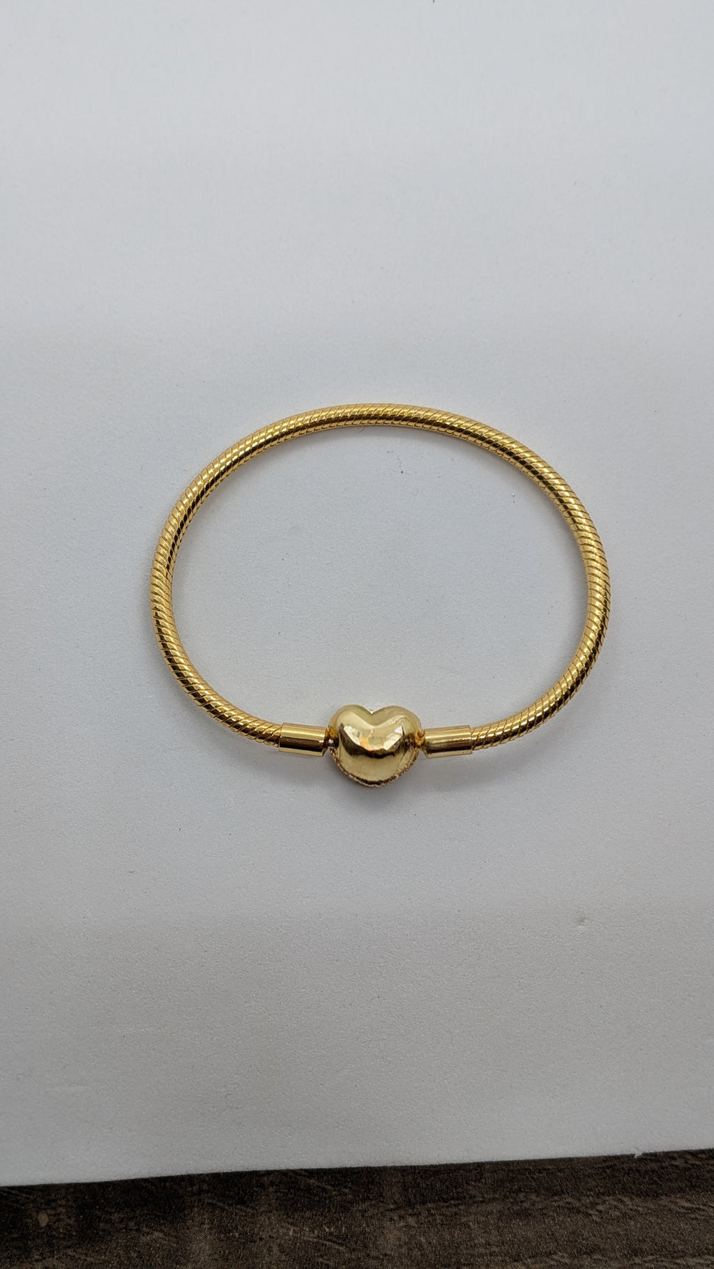 LovRing Golden plated Sparkling Heart claps Snake chain Bracelet