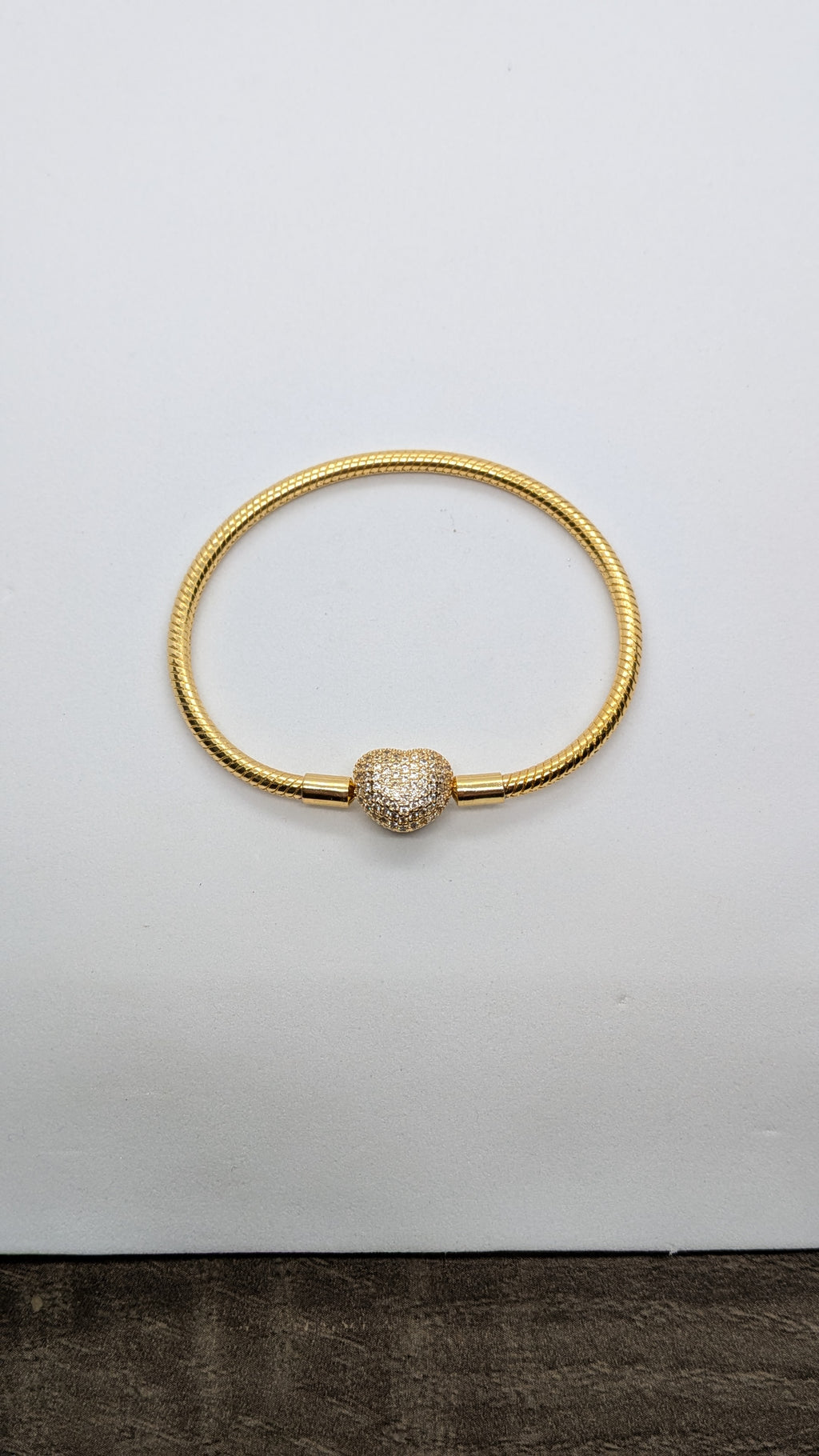 LovRing Golden plated Sparkling Heart claps Snake chain Bracelet